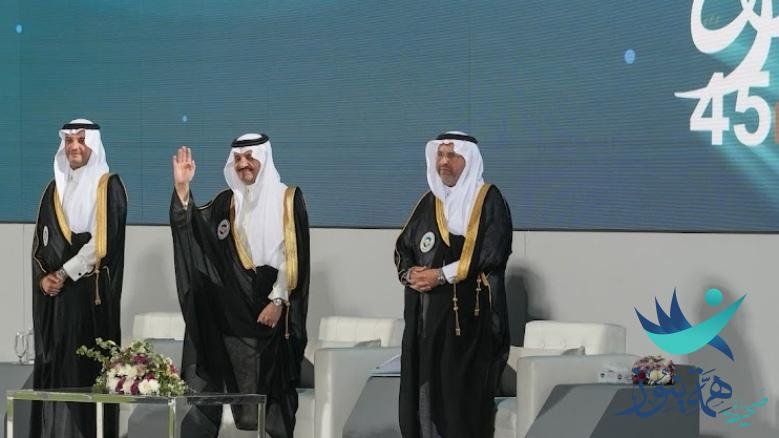 أهالي مدينة العيون بمحافظة الأحساء يهنئون أبنائهم الخريجين من جامعة الملك فيصل بالأحساء الدفعه ٤٥ ويثمنون وقفة أمير الشرقيه مع ابنهم صالح البراز
