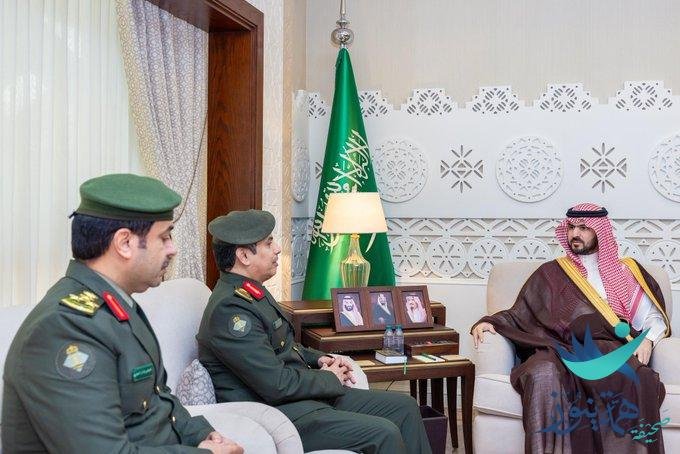 نائب أمير الشرقية يستقبل مدير جوازات المنطقة الشرقية.