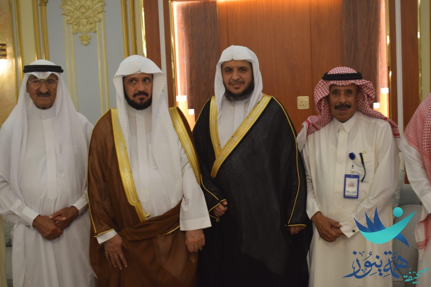 أبناء المرحوم بإذن الله تعالى سليمان ال مهنا قاضي محكمة العيون الشرعية سابقا في ضيافة رجل الأعمال والوجيه الاجتماعي المعروف أ. سعد بن حمد الغريب (الشدي)